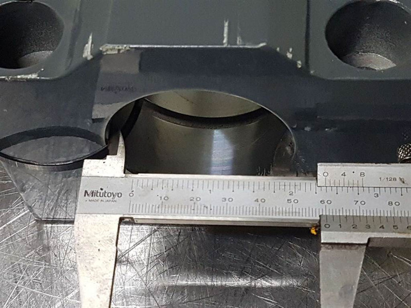 WACKER NEUSON - Bearing block/Kippkonsole Lagerblock/Lagerblok - Frame/ Châssis pour Engins de chantier: photos 4 WACKER NEUSON - Bearing block/Kippkonsole Lagerblock/Lagerblok - Frame/ Châssis pour Engins de chantier: photos 4