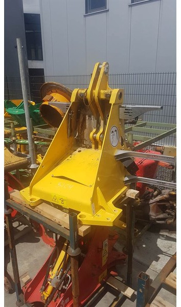 Yanmar V80 Speeder - Chassis/Frame - Frame/ Châssis pour Engins de chantier: photos 1 Yanmar V80 Speeder - Chassis/Frame - Frame/ Châssis pour Engins de chantier: photos 1