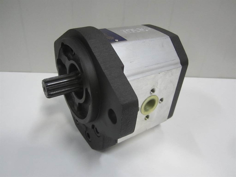 Zeppelin ZL8C/ZL10B/ZL10C/ZL12C - 7SX7553 - Gearpump - Hydraulique: photos 1 Zeppelin ZL8C/ZL10B/ZL10C/ZL12C - 7SX7553 - Gearpump - Hydraulique: photos 1