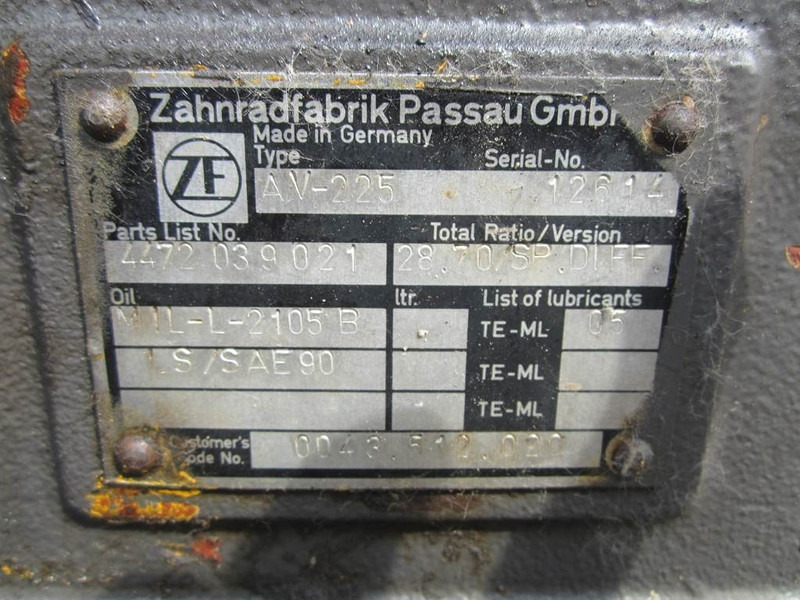 Zettelmeyer ZL502-ZF AV-225 - 4472039021-Axle/Achse/As - Essieu et pièces pour Engins de chantier: photos 3 Zettelmeyer ZL502-ZF AV-225 - 4472039021-Axle/Achse/As - Essieu et pièces pour Engins de chantier: photos 3