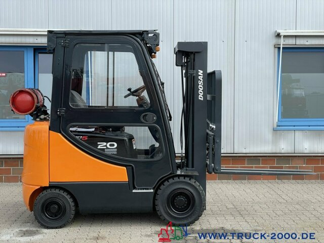 Chariot élévateur à gaz Doosan G20SC-5 Hubhöhe 4.5 m 2000 Kg 4505 h Neue Reifen: photos 12