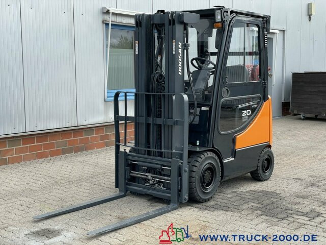 Chariot élévateur à gaz Doosan G20SC-5 Hubhöhe 4.5 m 2000 Kg 4505 h Neue Reifen: photos 9