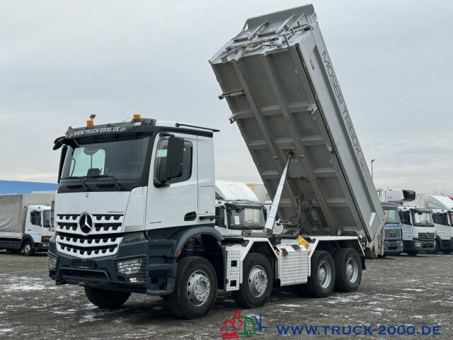 Mercedes-Benz Arocs 3248 8x4/4 Moser 3 Seiten Kipper Retarder - Camion benne: photos 2 Mercedes-Benz Arocs 3248 8x4/4 Moser 3 Seiten Kipper Retarder - Camion benne: photos 2