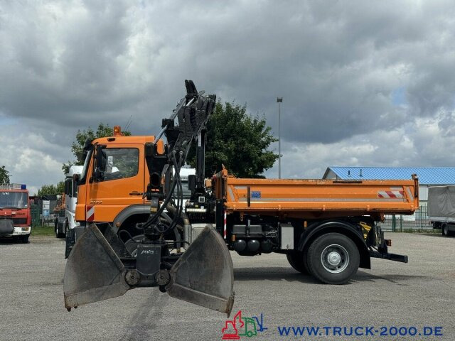 Mercedes-Benz Axor 2133 4x4 Kipper Kran Winterdienstausstat. - Camion benne, Camion grue: photos 5 Mercedes-Benz Axor 2133 4x4 Kipper Kran Winterdienstausstat. - Camion benne, Camion grue: photos 5
