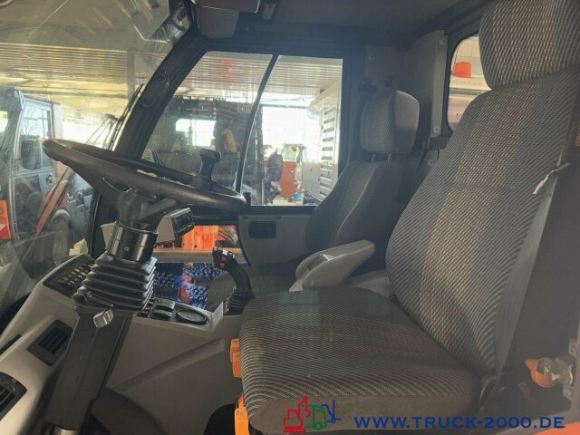 Multicar Tremo X56 Winterdienst Streuer + Besen NUR5569KM - crédit-bail Multicar Tremo X56 Winterdienst Streuer + Besen NUR5569KM: photos 15