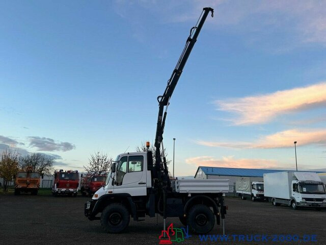 Unimog U 300 4x4 mit Kran Nur 78.144 KM zGG.7.490Kg. - Fourgon plateau: photos 2 Unimog U 300 4x4 mit Kran Nur 78.144 KM zGG.7.490Kg. - Fourgon plateau: photos 2
