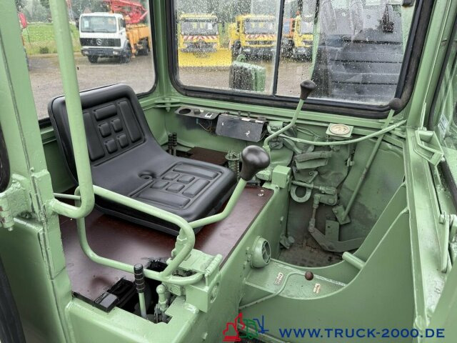 Unimog U427/10 Schaeff Mobilbagger AT 16 NUR 175 TKM - Véhicule utilitaire: photos 4 Unimog U427/10 Schaeff Mobilbagger AT 16 NUR 175 TKM - Véhicule utilitaire: photos 4