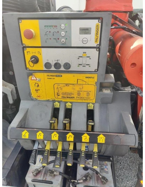 Camion ampliroll, Camion grue MAN TGL 12.250 Containersysteem met kraan Palfinger PK9001 + Remote: photos 8 Camion ampliroll, Camion grue MAN TGL 12.250 Containersysteem met kraan Palfinger PK9001 + Remote: photos 8