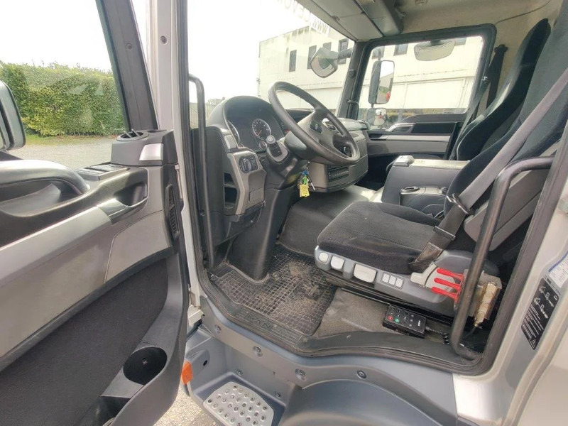 Camion ampliroll, Camion grue MAN TGL 12.250 Containersysteem met kraan Palfinger PK9001 + Remote: photos 15 Camion ampliroll, Camion grue MAN TGL 12.250 Containersysteem met kraan Palfinger PK9001 + Remote: photos 15