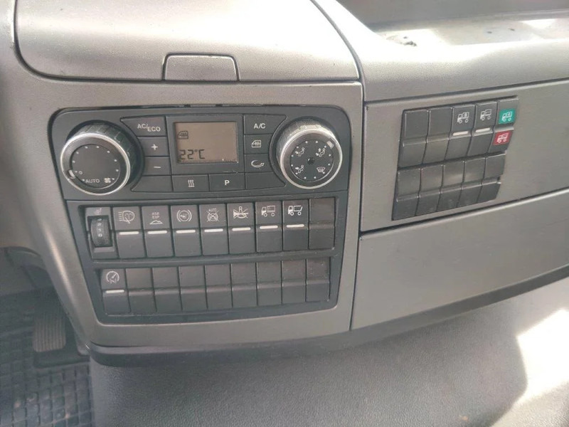 Camion ampliroll, Camion grue MAN TGL 12.250 Containersysteem met kraan Palfinger PK9001 + Remote: photos 17 Camion ampliroll, Camion grue MAN TGL 12.250 Containersysteem met kraan Palfinger PK9001 + Remote: photos 17