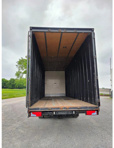 MAN TGS 18.360 Curtains / Volume isolated Euro 6 - Camion à rideaux coulissants: photos 5 MAN TGS 18.360 Curtains / Volume isolated Euro 6 - Camion à rideaux coulissants: photos 5
