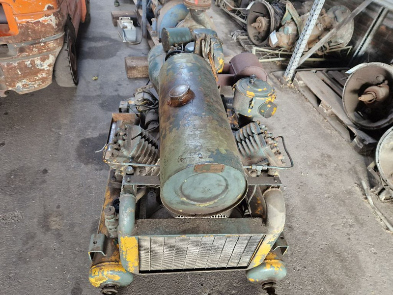 Moteur et pièces Deutz F2L912: photos 9