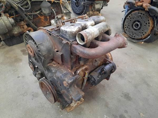 Deutz F3L912 - Moteur: photos 2 Deutz F3L912 - Moteur: photos 2