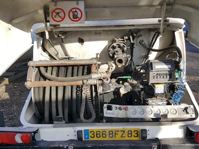 Renault MIDLUM 220 GAS / LPG - Camion citerne: photos 5 Renault MIDLUM 220 GAS / LPG - Camion citerne: photos 5