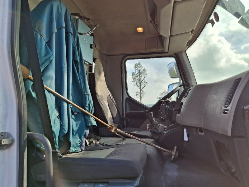 Renault MIDLUM 220 GAS / LPG - Camion citerne: photos 3 Renault MIDLUM 220 GAS / LPG - Camion citerne: photos 3