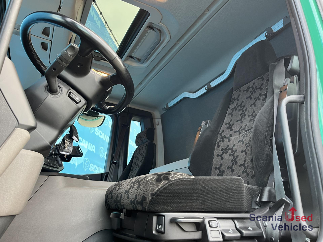 SCANIA P 320 B6x2*4NB RETARDER FULL AIR 8T 7.2x2.5x2.35M - Camion fourgon: photos 2 SCANIA P 320 B6x2*4NB RETARDER FULL AIR 8T 7.2x2.5x2.35M - Camion fourgon: photos 2