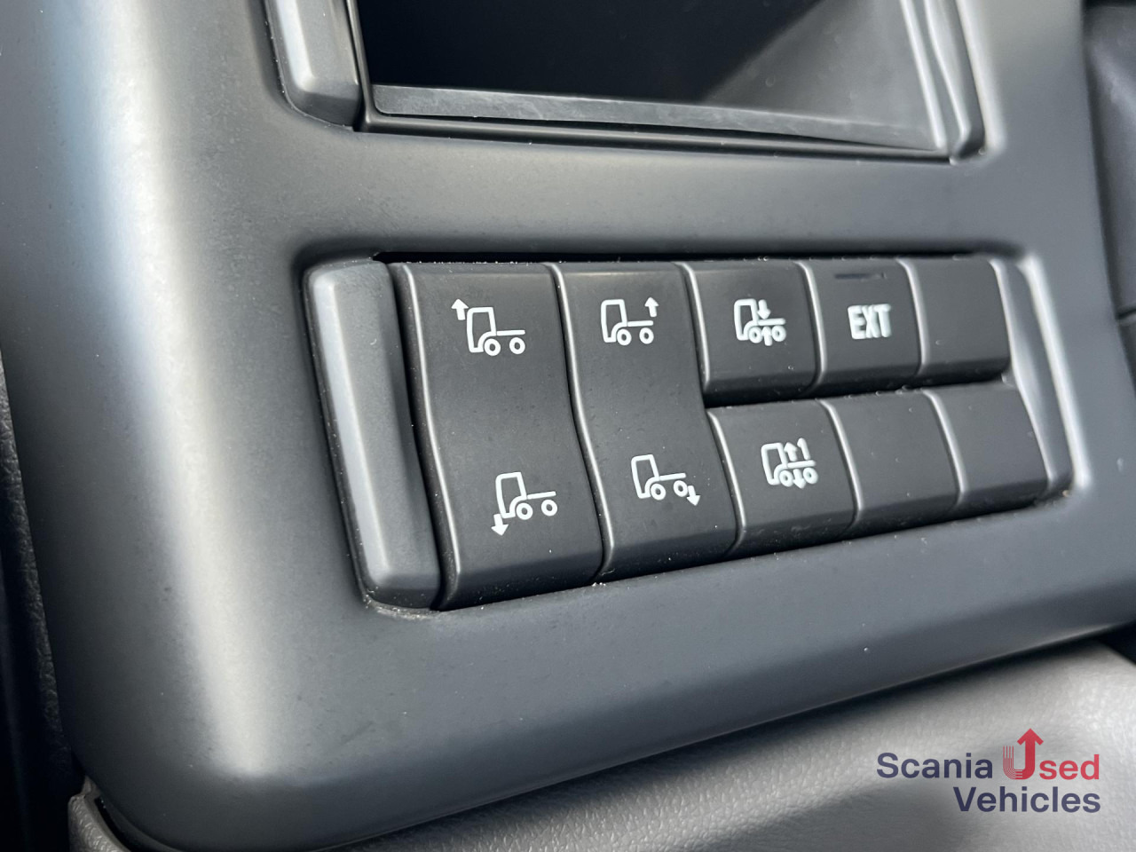 SCANIA P 320 B6x2*4NB RETARDER FULL AIR 8T 7.2x2.5x2.35M - Camion fourgon: photos 4 SCANIA P 320 B6x2*4NB RETARDER FULL AIR 8T 7.2x2.5x2.35M - Camion fourgon: photos 4