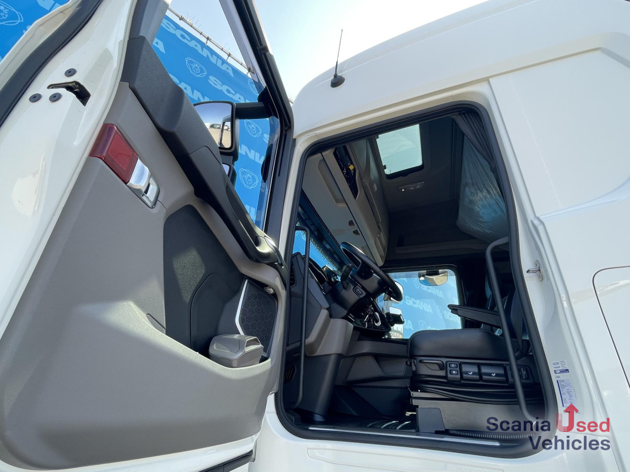 SCANIA S 500 A4x2NB RETARDER DIFF-L PARK AIRCO FULL AIR - Tracteur routier: photos 5 SCANIA S 500 A4x2NB RETARDER DIFF-L PARK AIRCO FULL AIR - Tracteur routier: photos 5