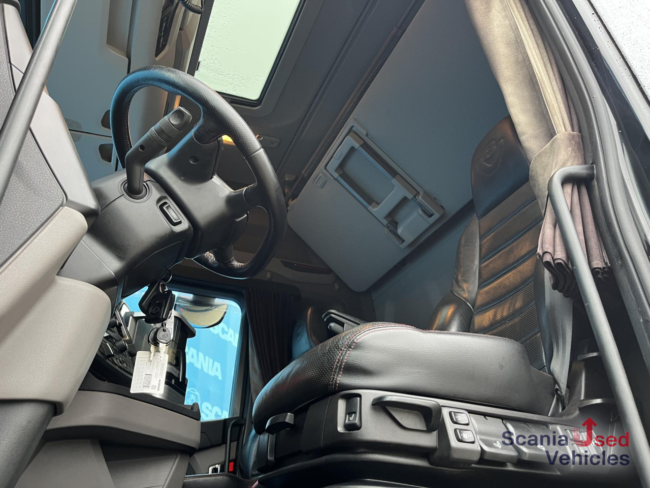 SCANIA S 520 A4x2NB V8 RETARDER DIFF-L FULL AIR 9T P-AIRC - Tracteur routier: photos 2 SCANIA S 520 A4x2NB V8 RETARDER DIFF-L FULL AIR 9T P-AIRC - Tracteur routier: photos 2