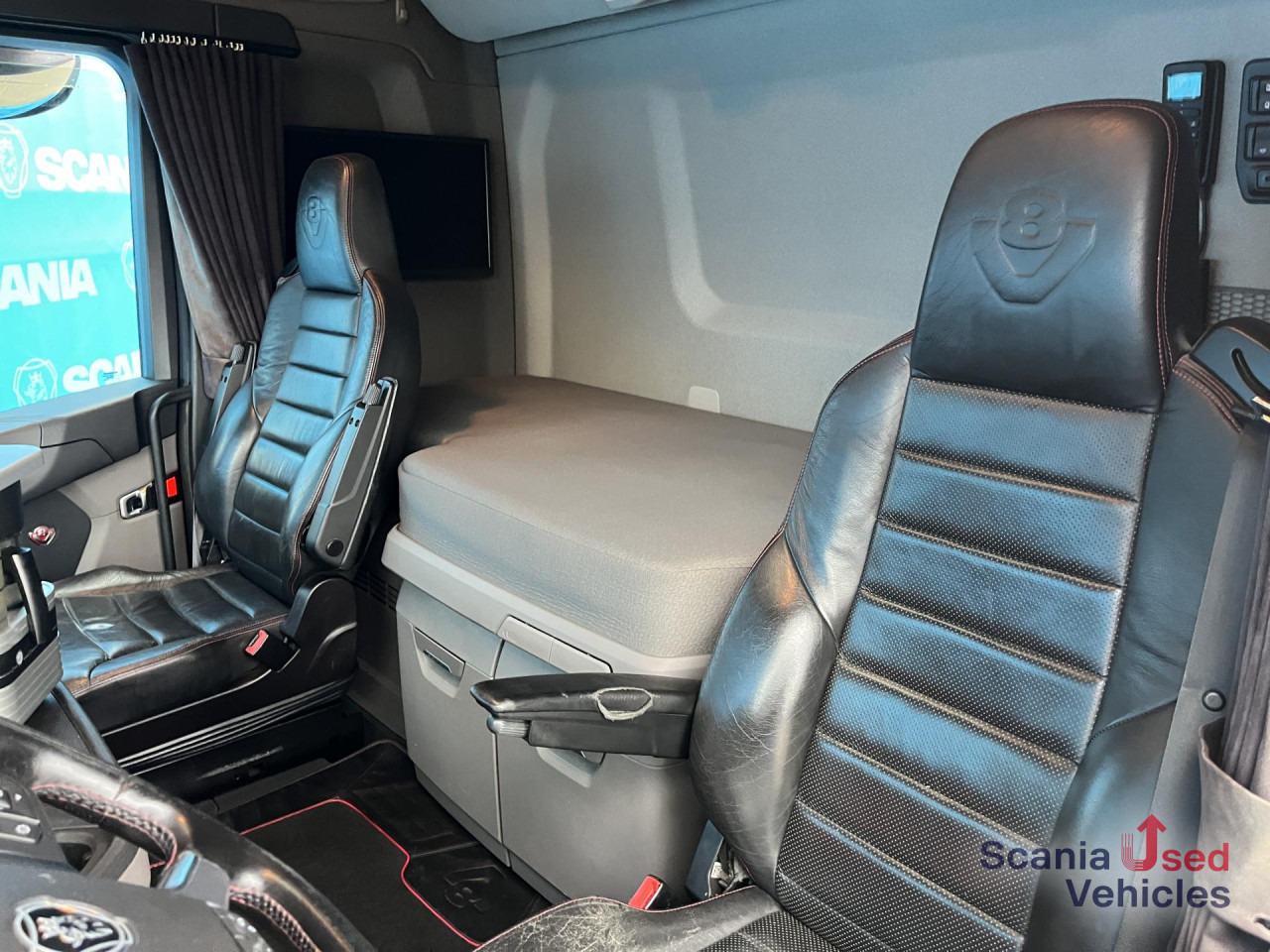 SCANIA S 520 A4x2NB V8 RETARDER DIFF-L FULL AIR 9T P-AIRC - Tracteur routier: photos 3 SCANIA S 520 A4x2NB V8 RETARDER DIFF-L FULL AIR 9T P-AIRC - Tracteur routier: photos 3