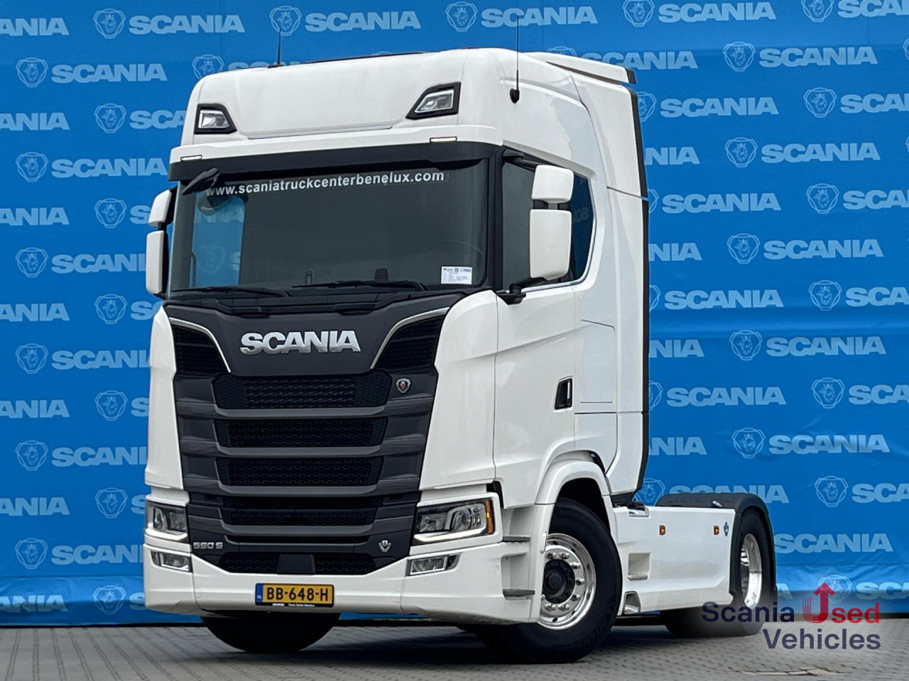 SCANIA S 590 A4x2NA V8 RETARDER DIFF-L 8T NAVI LED ALCOA - Tracteur routier: photos 1 SCANIA S 590 A4x2NA V8 RETARDER DIFF-L 8T NAVI LED ALCOA - Tracteur routier: photos 1