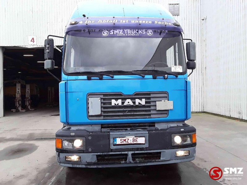 MAN 26.403 Atlas 140.1vA19 - Camion plateau, Camion grue: photos 2 MAN 26.403 Atlas 140.1vA19 - Camion plateau, Camion grue: photos 2