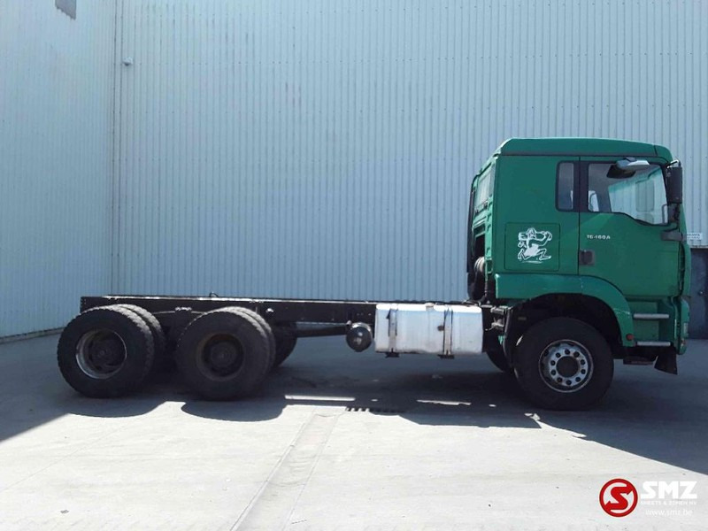MAN TGA 460 6x4 manual/pump-gear - Châssis cabine: photos 4 MAN TGA 460 6x4 manual/pump-gear - Châssis cabine: photos 4