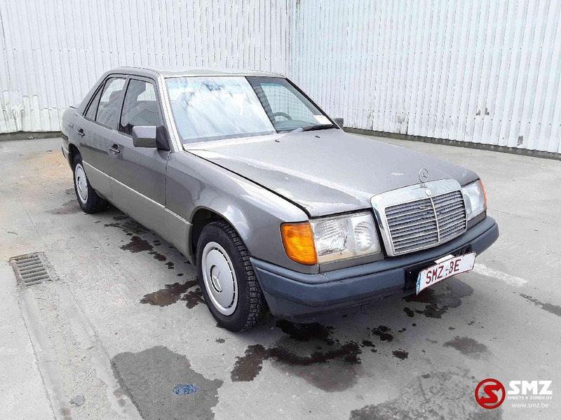 Mercedes-Benz - Voiture: photos 1 Mercedes-Benz - Voiture: photos 1