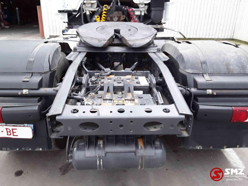 Tracteur routier Mercedes-Benz Actros 1845 562'km streamspace: photos 12