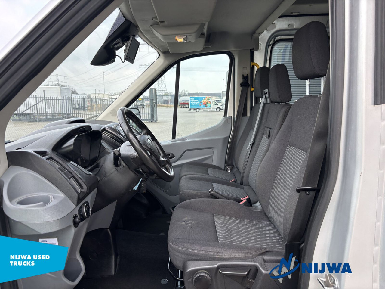 Ford Transit 130 L3H2 Dubbele cabine + Trekhaak - Fourgonnette, Utilitaire double cabine: photos 5 Ford Transit 130 L3H2 Dubbele cabine + Trekhaak - Fourgonnette, Utilitaire double cabine: photos 5