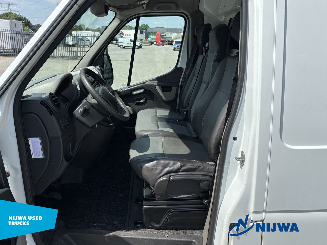 Fourgon utilitaire Renault Master T35 125 L2H2 Opstap + Airco Kasten: photos 6