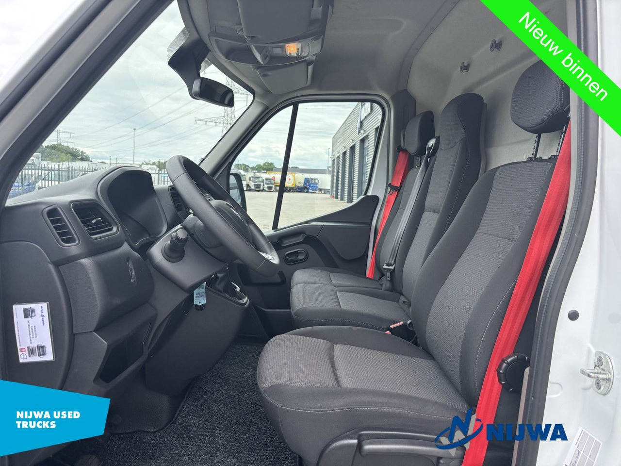 Renault Master T35 145 L3H2 Trekhaak + Climate control - Fourgonnette: photos 5 Renault Master T35 145 L3H2 Trekhaak + Climate control - Fourgonnette: photos 5