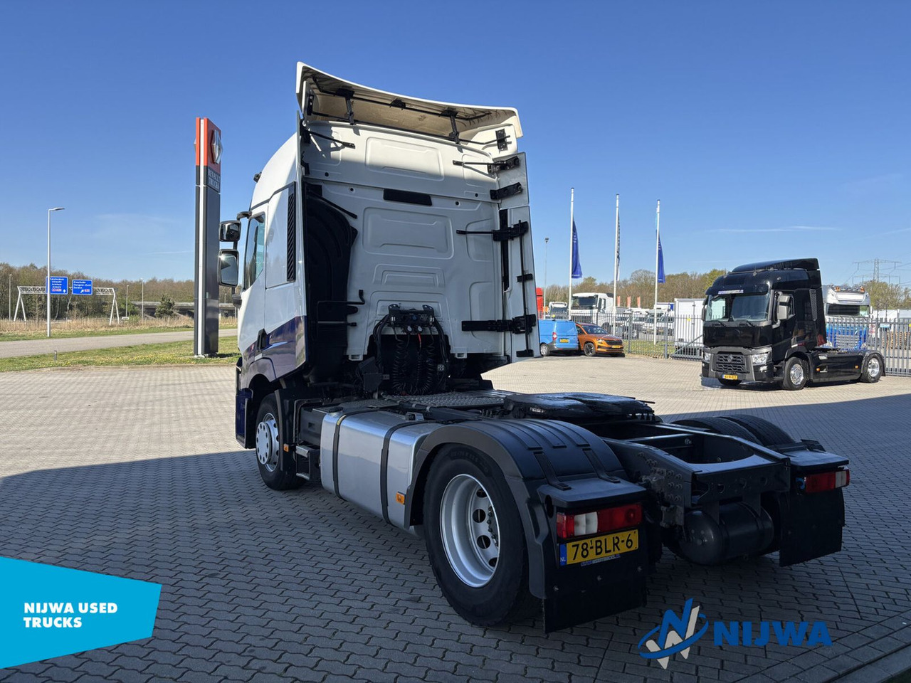 Renault T 460 4x2 Koelkast + Standkachel - Tracteur routier: photos 4 Renault T 460 4x2 Koelkast + Standkachel - Tracteur routier: photos 4