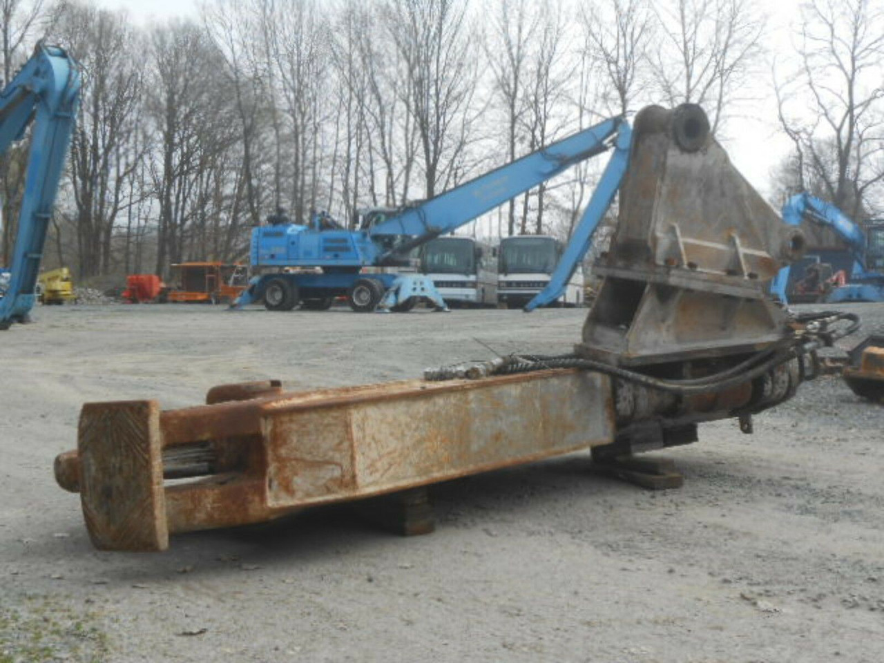 Abbruch-Schrottschere Vibra-Ram AS 4000D Abbruch-Schrottschere Vibra-Ram AS 4000D - Cisaille de démolition pour Engins de chantier: photos 3 Abbruch-Schrottschere Vibra-Ram AS 4000D Abbruch-Schrottschere Vibra-Ram AS 4000D - Cisaille de démolition pour Engins de chantier: photos 3