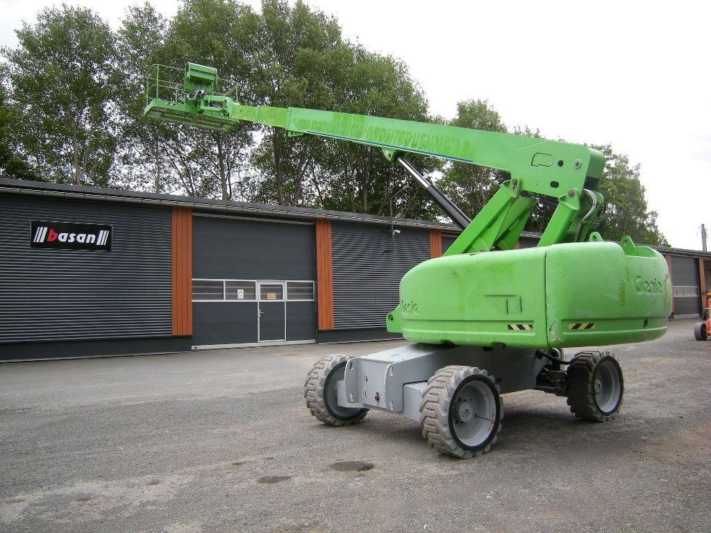 Genie Arbeitsbühne Genie S-65, AH 22 m - Camion avec nacelle: photos 1 Genie Arbeitsbühne Genie S-65, AH 22 m - Camion avec nacelle: photos 1
