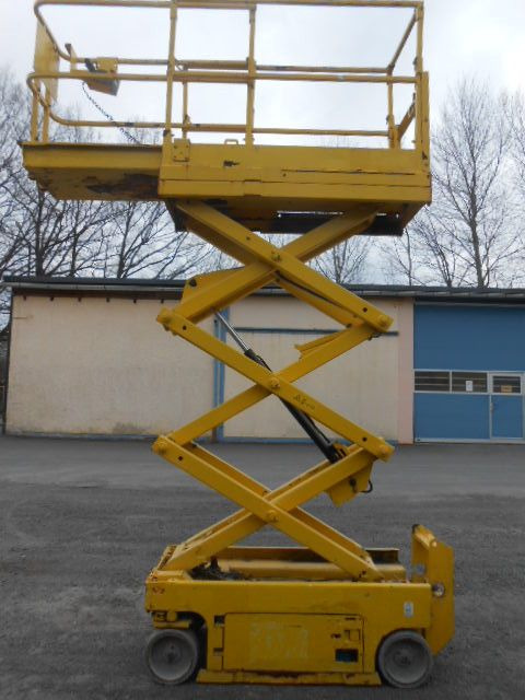 Genie GS 1530, Scherenarbeitsbühne Genie 6,6m - Camion avec nacelle: photos 2 Genie GS 1530, Scherenarbeitsbühne Genie 6,6m - Camion avec nacelle: photos 2