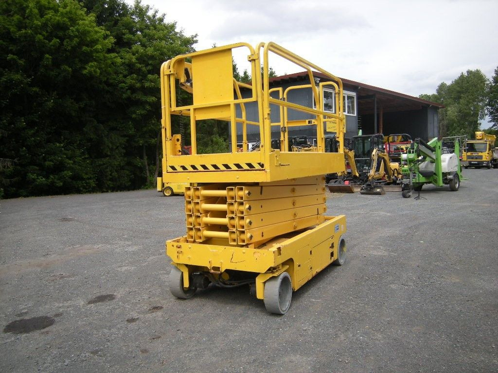 Camion avec nacelle Genie GS 3246, Scherenarbeitsbühne Genie 11,9 m: photos 21
