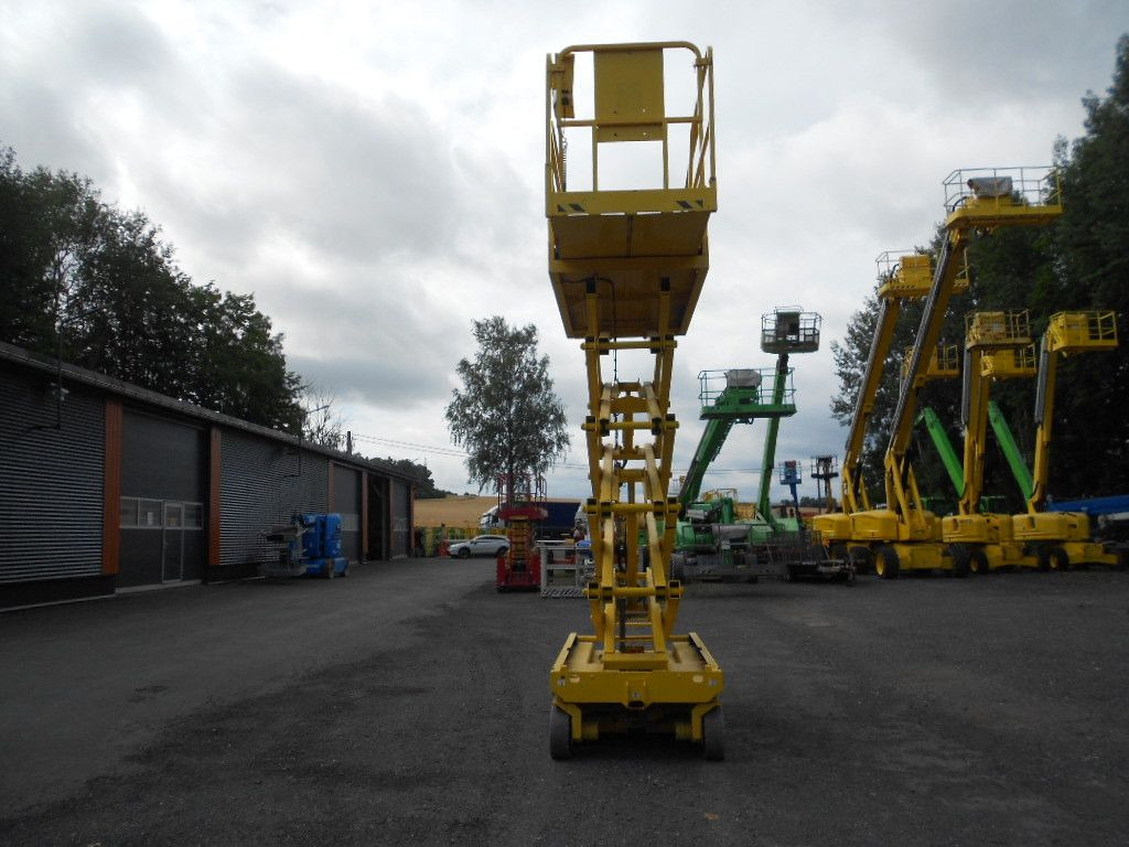 Genie GS 3246, Scherenarbeitsbühne Genie 11,9 m - Nacelle ciseaux: photos 3 Genie GS 3246, Scherenarbeitsbühne Genie 11,9 m - Nacelle ciseaux: photos 3