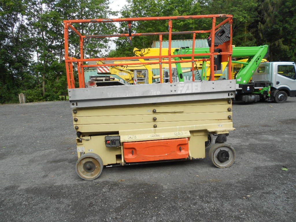 Nacelle ciseaux JLG JLG 3246, Scherenarbeitsbühne, 11,9 m: photos 20