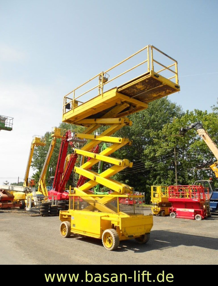Liftlux SL153-18E2, Scherenbühne 17,3 m Liftlux SL153-18E2, Scherenbühne 17,3 m - Nacelle ciseaux: photos 3 Liftlux SL153-18E2, Scherenbühne 17,3 m Liftlux SL153-18E2, Scherenbühne 17,3 m - Nacelle ciseaux: photos 3