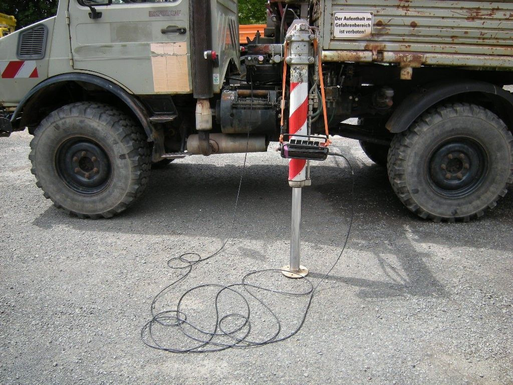 Mercedes-Benz Unimog U1250 mit Kran MKG 105 - Utilitaire benne: photos 5 Mercedes-Benz Unimog U1250 mit Kran MKG 105 - Utilitaire benne: photos 5