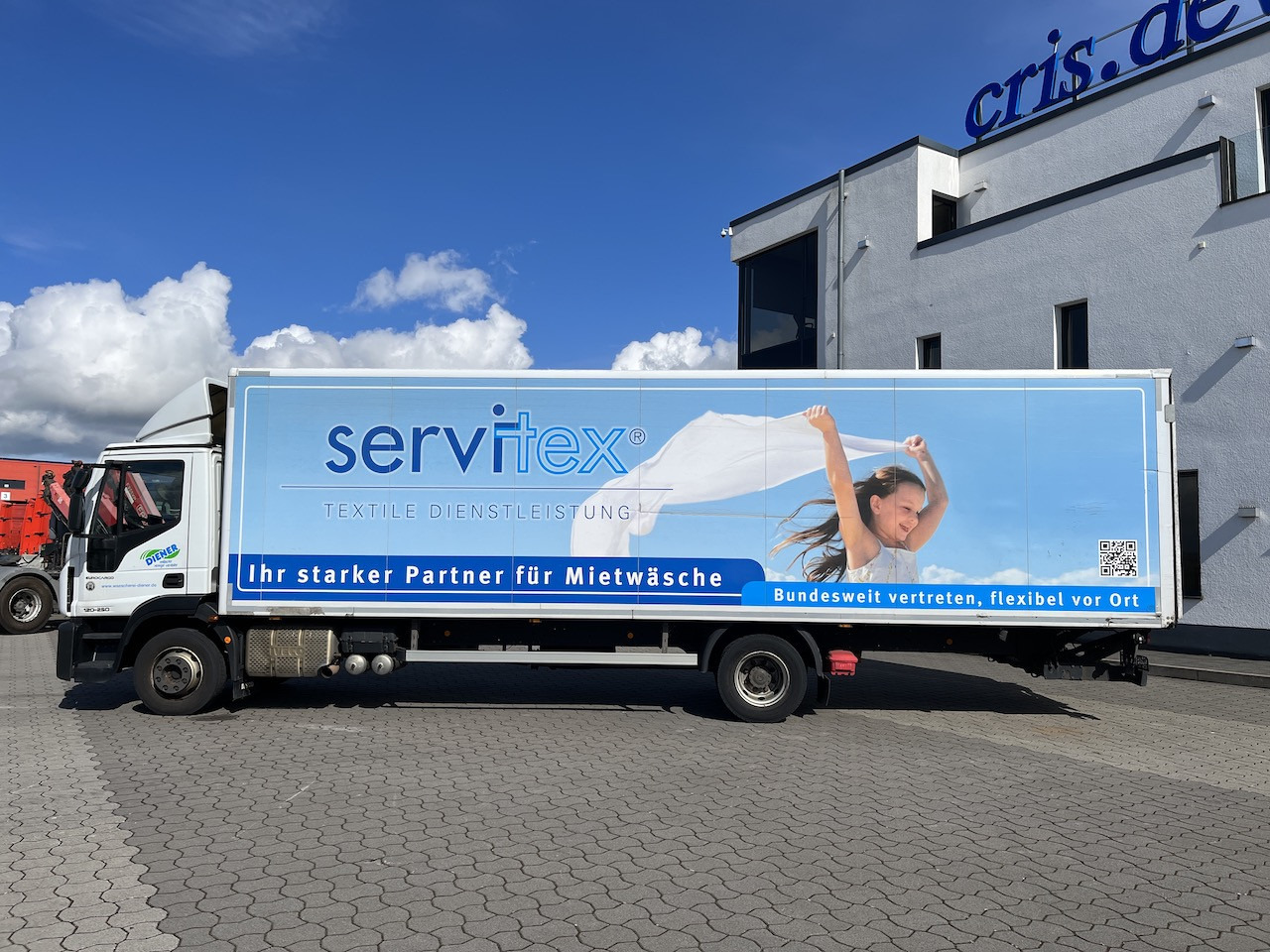 Iveco 120E25 Eurocargo 4x2 Koffer | Ladebordwand - Camion fourgon: photos 5 Iveco 120E25 Eurocargo 4x2 Koffer | Ladebordwand - Camion fourgon: photos 5