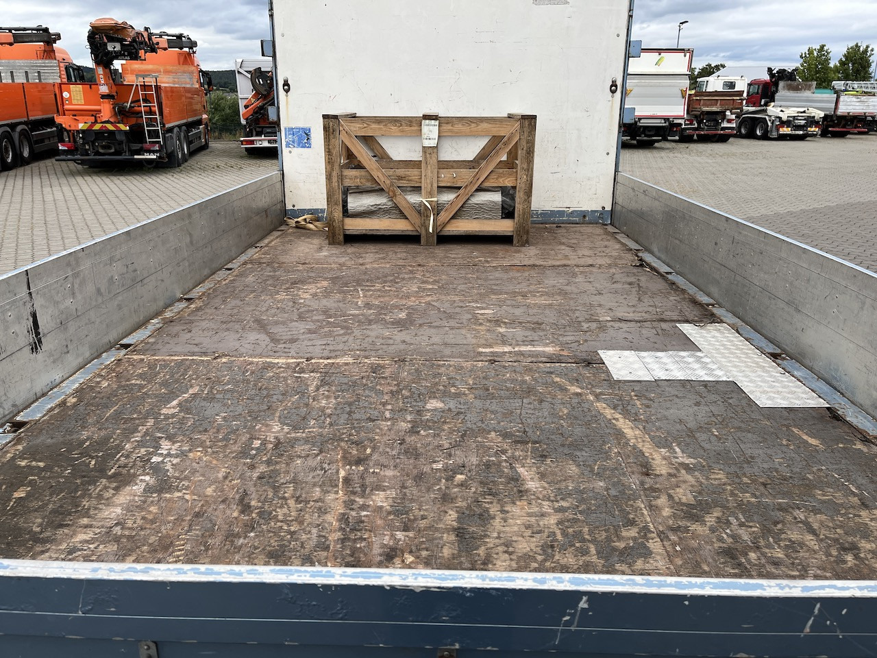 MAN TGL 8.220 4x2 Pritsche AHK - Fourgon plateau: photos 4 MAN TGL 8.220 4x2 Pritsche AHK - Fourgon plateau: photos 4