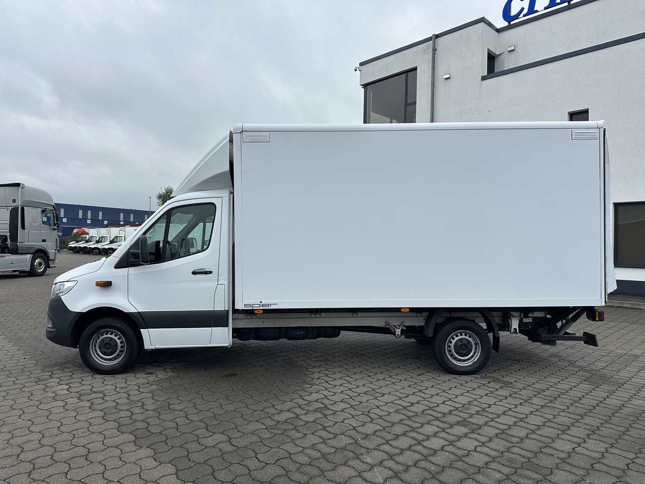 Mercedes-Benz Sprinter 319 CDI Koffer LBW RFK SH Tempomat - Fourgon grand volume: photos 5 Mercedes-Benz Sprinter 319 CDI Koffer LBW RFK SH Tempomat - Fourgon grand volume: photos 5