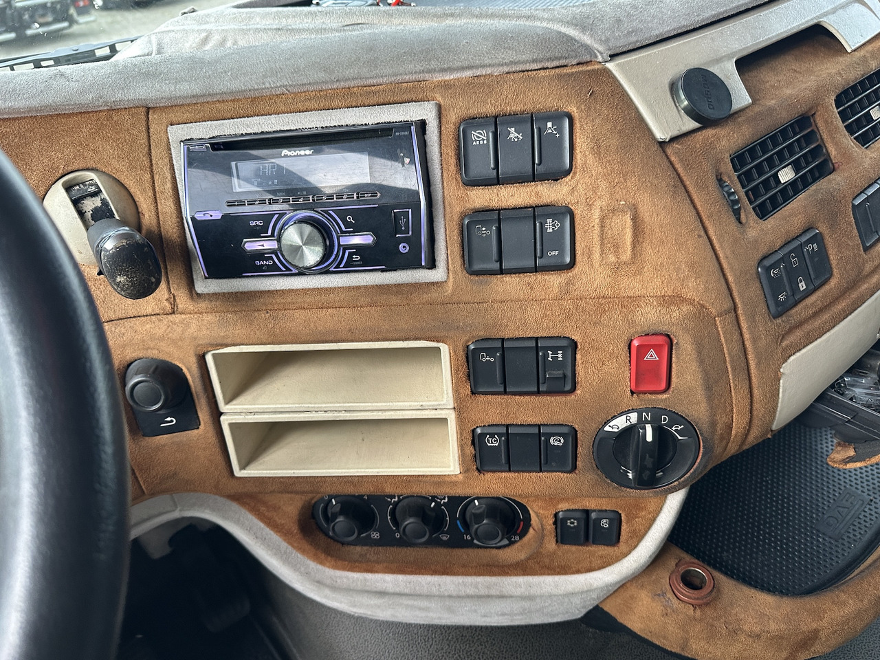 Daf XF 460 4x2 Retarder - Tracteur routier: photos 5 Daf XF 460 4x2 Retarder - Tracteur routier: photos 5