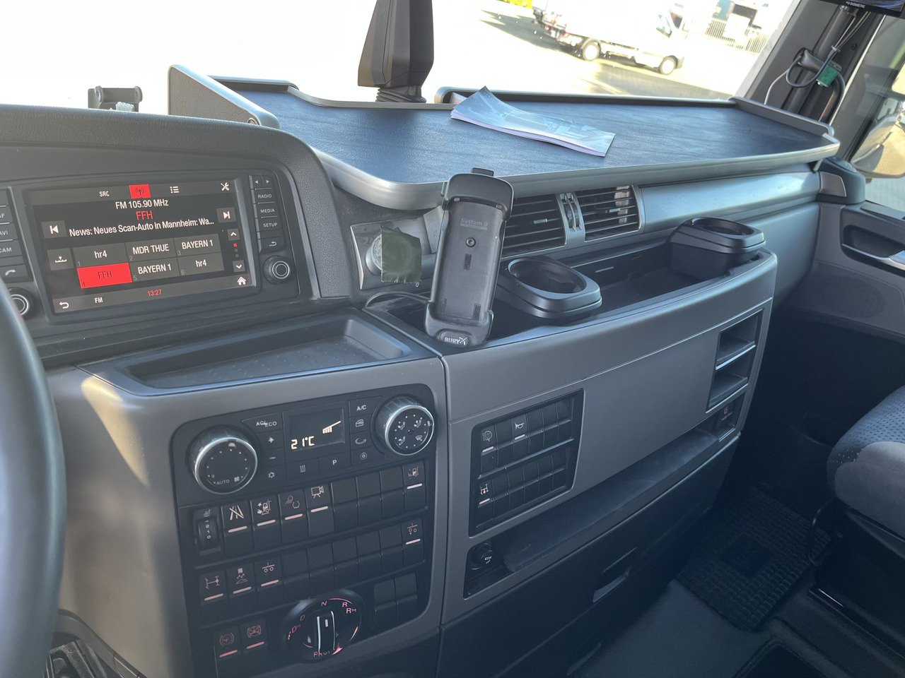 MAN TGX 18.540 4x2 D38 Intarder - Tracteur routier: photos 2 MAN TGX 18.540 4x2 D38 Intarder - Tracteur routier: photos 2