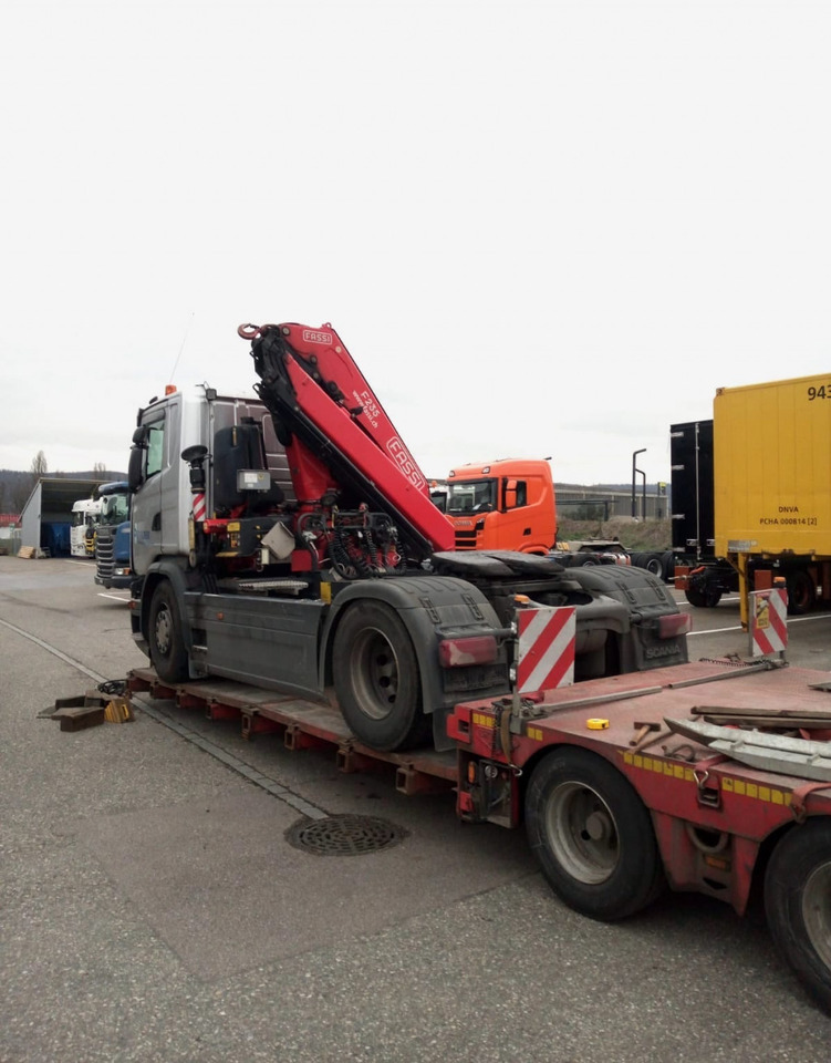 Scania G410 4x2 SZM Kran Fassi F235 Motorschaden - Tracteur routier: photos 3 Scania G410 4x2 SZM Kran Fassi F235 Motorschaden - Tracteur routier: photos 3