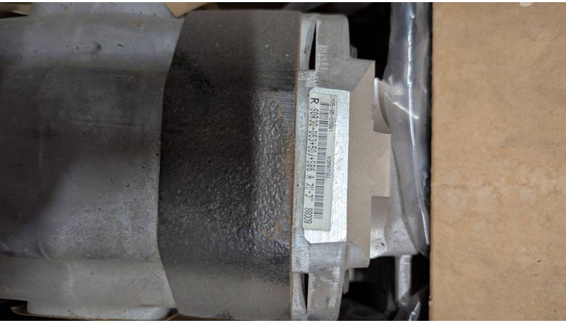 Komatsu HD405-7 - HYDRAULIC PUMP - 705-95-07081 - Tombereau rigide: photos 2 Komatsu HD405-7 - HYDRAULIC PUMP - 705-95-07081 - Tombereau rigide: photos 2