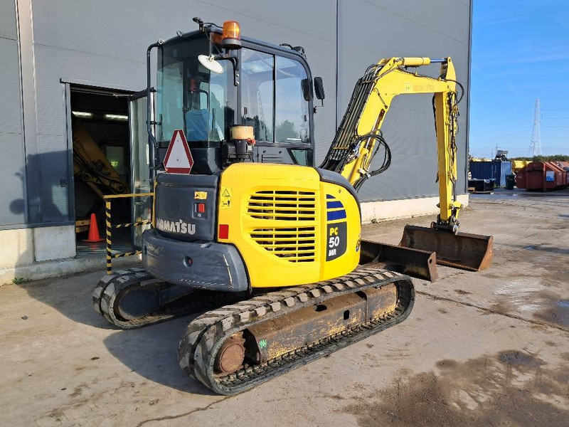 Komatsu PC50MR-2 - Mini pelle: photos 5 Komatsu PC50MR-2 - Mini pelle: photos 5