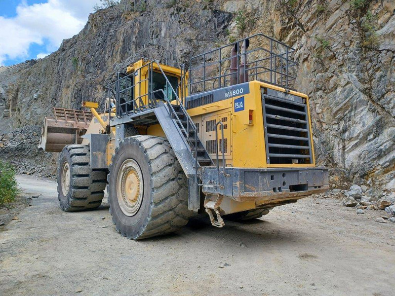 Komatsu WA800-3 - Chargeuse sur pneus: photos 3 Komatsu WA800-3 - Chargeuse sur pneus: photos 3